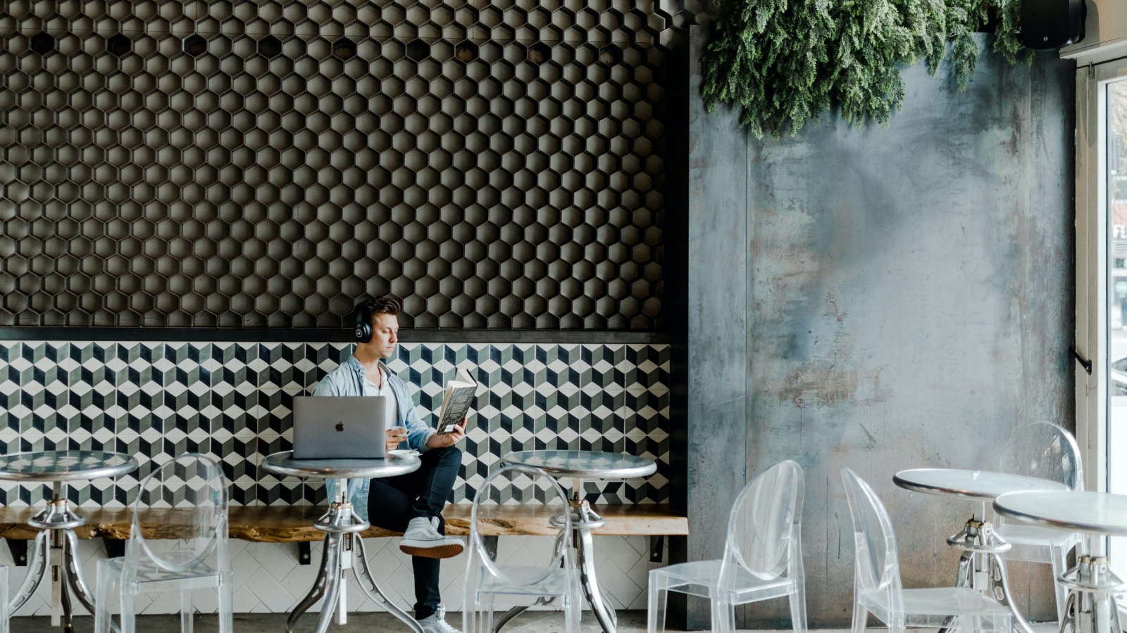 austin-distel--mR1iZFz4AE-unsplash